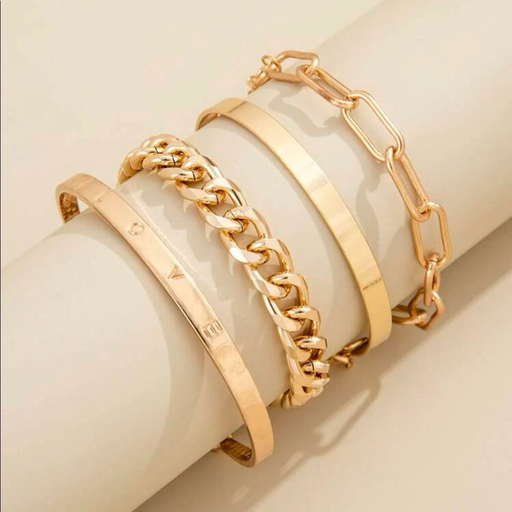 LOVE Bracelets ✨ - Picture 2 of 5